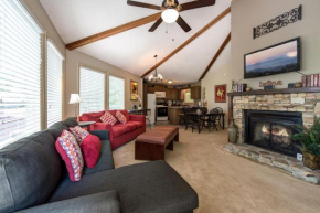 Believe, 2 Bedrooms, Pool Access, WiFi, Hot Tub, Pet Friendly, Sleeps 6